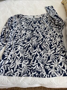Lilly Pulitzer Upf 50+ Karessa Top Long Sleeve Luxletic Top size Medium